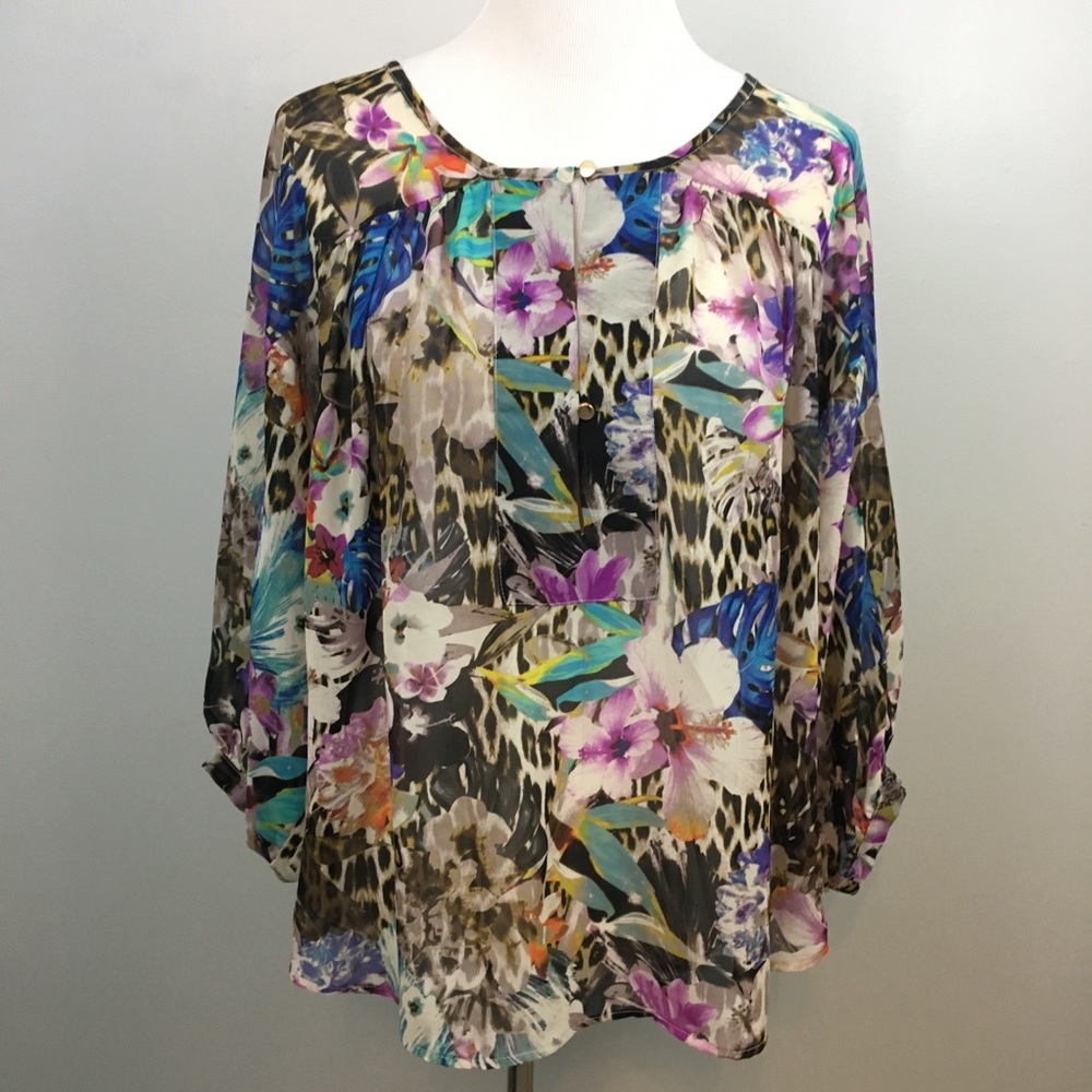 *******SOLD*****Jennifer Lopez Sheer Floral Leopard Blouse Size OX